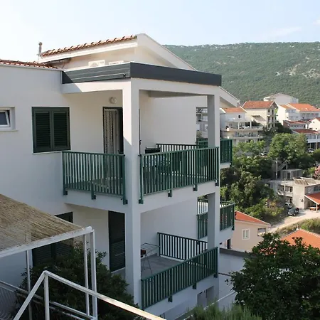 Apartment Hortus Neum